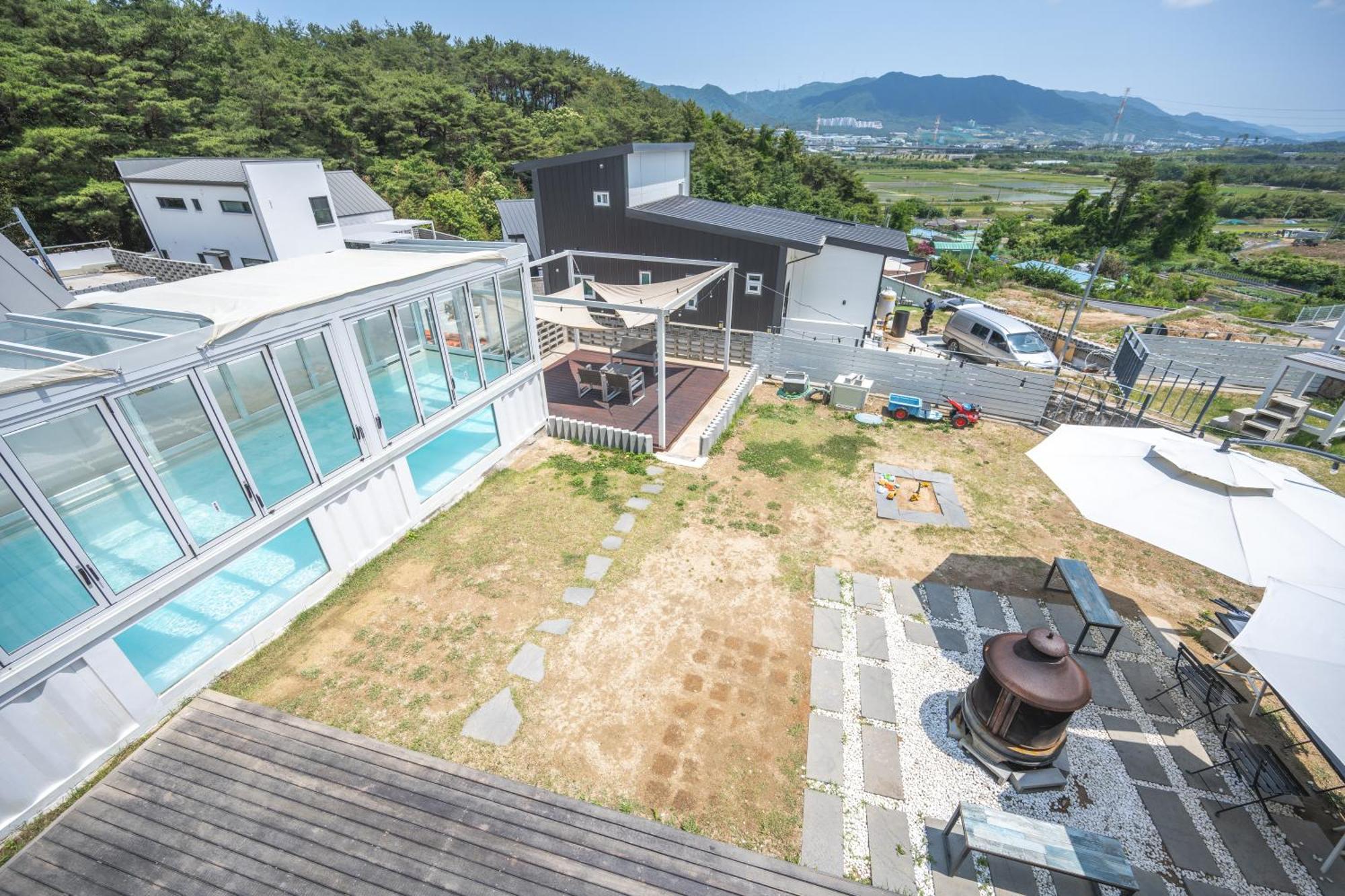 Kyoengju Jng Poolvilla Gyeongju Luaran gambar